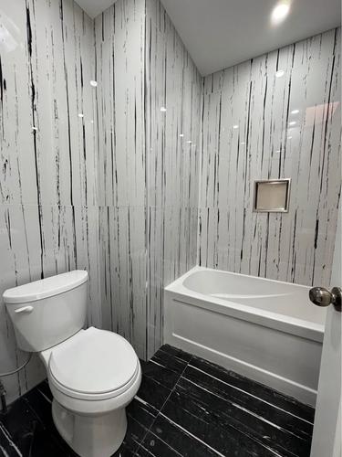 5 bedrooms apartment for rent in Montreal - Le Plateau-Mont-Royal — photo 10