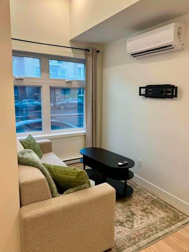 Studio à louer à Montreal - Mercier–Hochelaga-Maisonneuve — photo 3