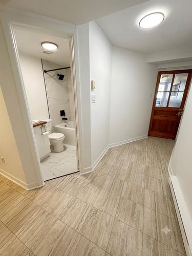 2 bedrooms apartment for rent in Sherbrooke — photo 7