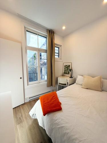4 bedrooms apartment for rent in Montreal - Le Plateau-Mont-Royal — photo 9