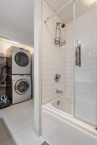 2 bedrooms apartment for rent in Laval — photo 14