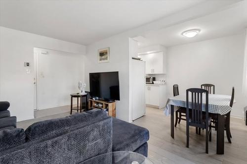 2 bedrooms apartment for rent in Laval — photo 5