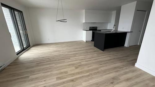 Appartement de 2 chambres à louer à Québec - Sainte-Foy–Sillery–Cap-Rouge — photo 2