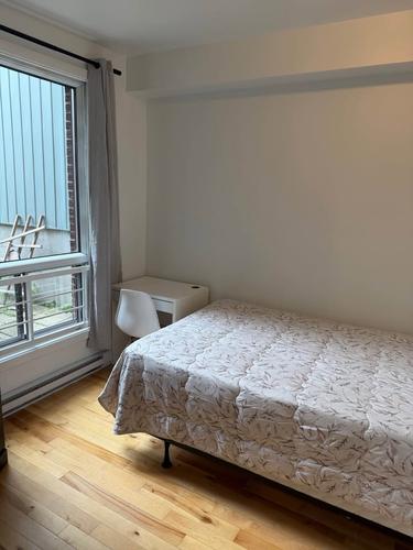 4 bedrooms apartment for rent in Montreal - Le Plateau-Mont-Royal — photo 9