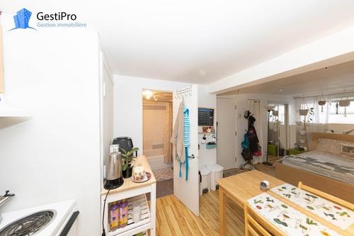 Studio for rent in Québec - Sainte-Foy–Sillery–Cap-Rouge — photo 4