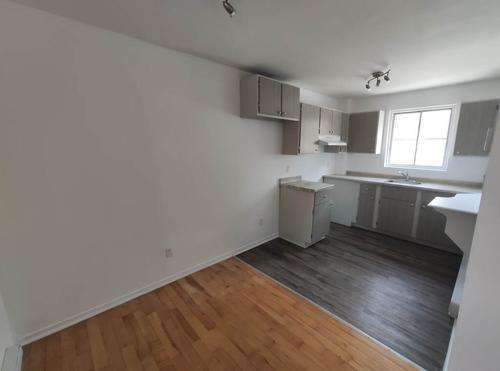 Appartement de 2 chambres à louer à Montreal - Ville-Marie — photo 2