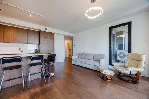 2 bedrooms apartment for rent in Montreal - Ville-Marie — photo 4