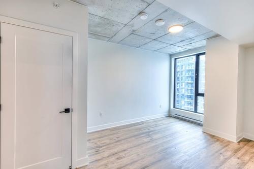 3 bedrooms apartment for rent in Laval — photo 15