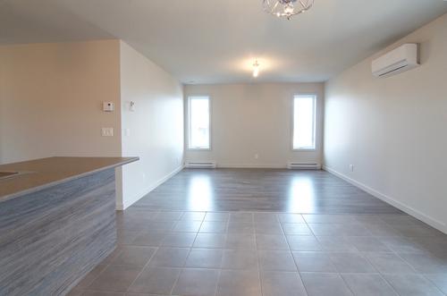 3 bedrooms apartment for rent in Sherbrooke — photo 3