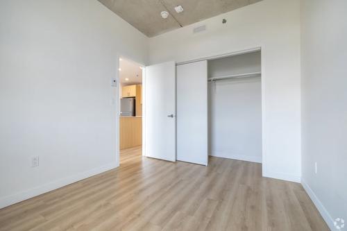2 bedrooms apartment for rent in Laval — photo 6