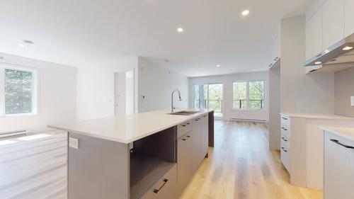 2 bedrooms apartment for rent in Laval — photo 13
