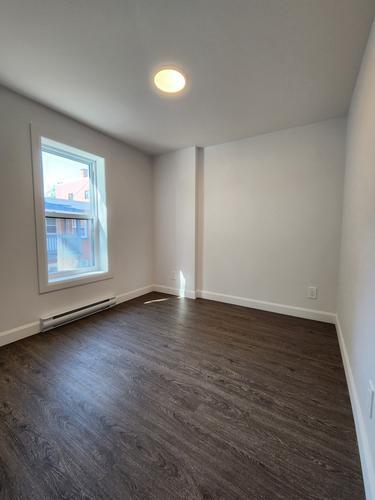 2 bedrooms apartment for rent in Sherbrooke — photo 12
