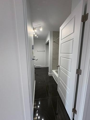 2 bedrooms apartment for rent in Laval — photo 6
