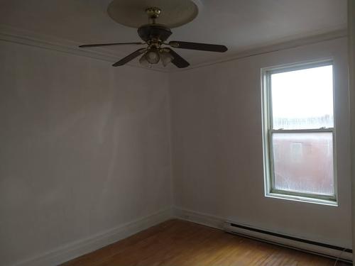 3 bedrooms apartment for rent in Montreal - Ville-Marie — photo 2