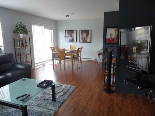 2 bedrooms apartment for rent in Laval — photo 2