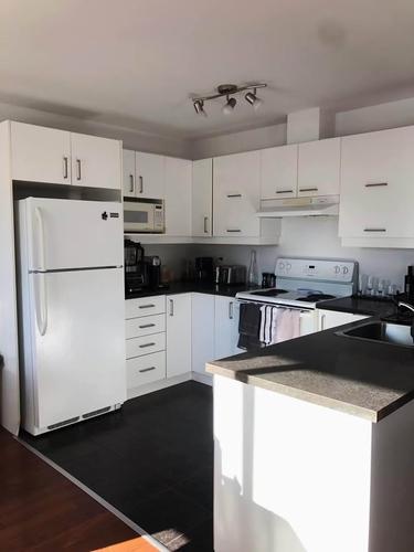 Appartement de 3 chambres à louer à Québec - Sainte-Foy–Sillery–Cap-Rouge — photo 3