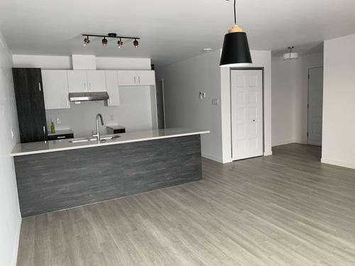 3 bedrooms apartment for rent in Sherbrooke — photo 3