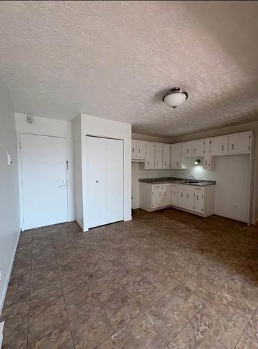 3 bedrooms apartment for rent in Sherbrooke — photo 3