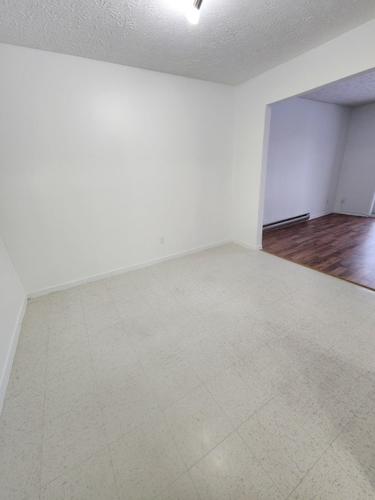 3 bedrooms apartment for rent in Sherbrooke — photo 3