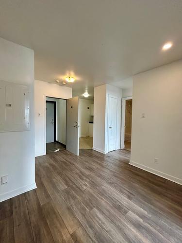 2 bedrooms apartment for rent in Montreal - Villeray–Saint-Michel–Parc-Extension — photo 2