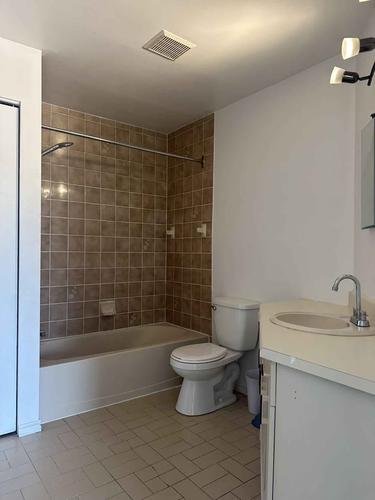 2 bedrooms apartment for rent in Laval — photo 2
