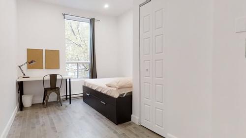 4 bedrooms apartment for rent in Montreal - Le Plateau-Mont-Royal — photo 6