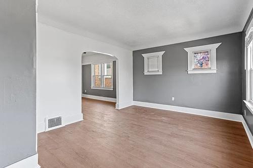 2 bedrooms apartment for rent in Montreal - Ville-Marie — photo 3