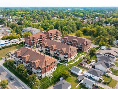 3 bedrooms apartment for rent in Laval — photo 6