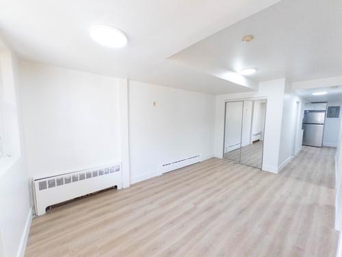 4 bedrooms apartment for rent in Montreal - Le Plateau-Mont-Royal — photo 9