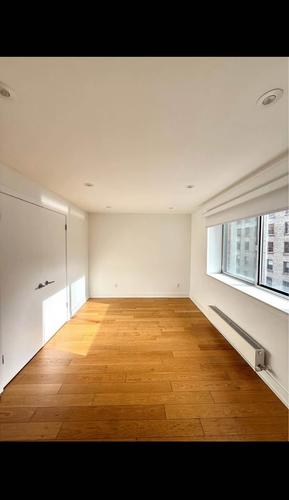 Appartement de 3 chambres à louer à Montreal - Ville-Marie — photo 3