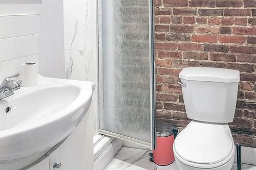 4 bedrooms apartment for rent in Montreal - Le Plateau-Mont-Royal — photo 13