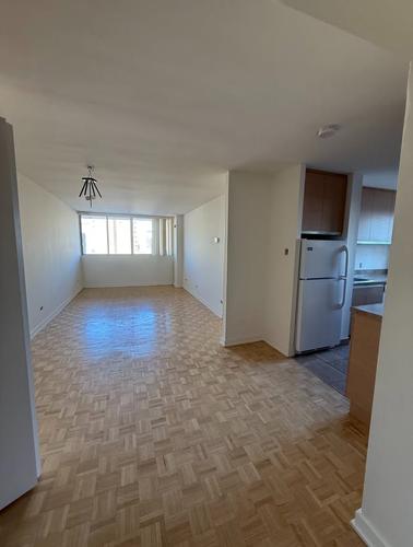 Appartement de 1 chambre à louer à Montreal - Côte-des-Neiges–Notre-Dame-de-Grâce — photo 2