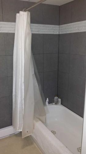 3 bedrooms apartment for rent in Sherbrooke — photo 6