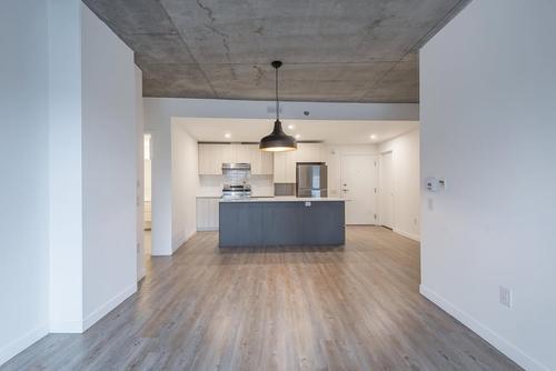 2 bedrooms apartment for rent in Laval — photo 2