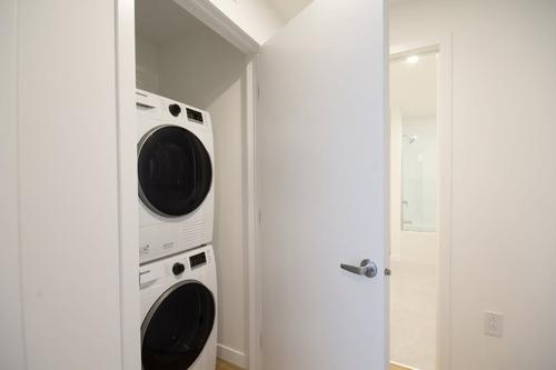 2 bedrooms apartment for rent in Laval — photo 10