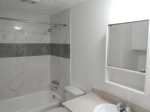 2 bedrooms apartment for rent in Sherbrooke — photo 8