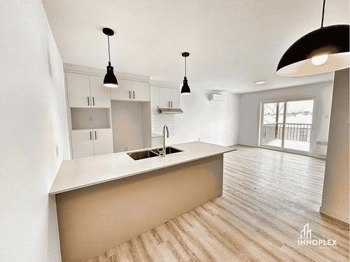 Appartement de 3 chambres à louer à Sherbrooke — photo 2