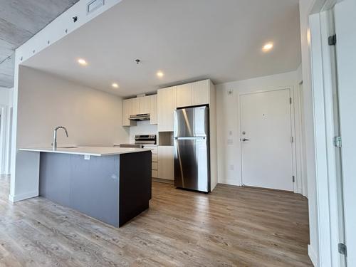 2 bedrooms apartment for rent in Laval — photo 2