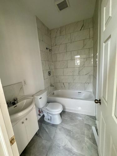 4 bedrooms apartment for rent in Montreal - Ville-Marie — photo 13