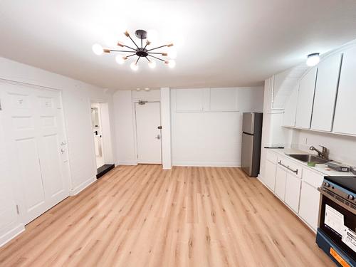 Studio for rent in Montreal - Ville-Marie — photo 2