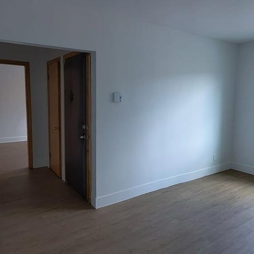 3 bedrooms apartment for rent in Sherbrooke — photo 2