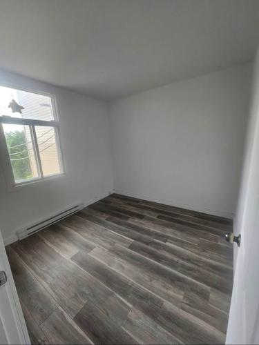 Appartement de 2 chambres à louer à Longueuil — photo 2