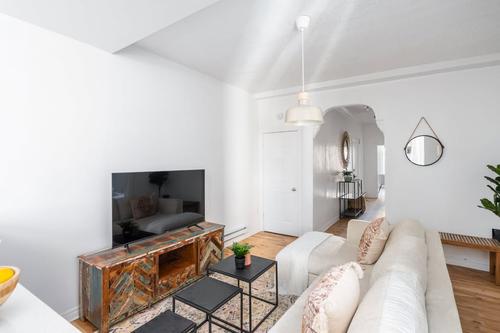 2 bedrooms apartment for rent in Montreal - Le Plateau-Mont-Royal — photo 2