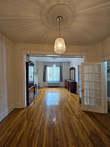 Appartement de 4 chambres à louer à Montréal — photo 4