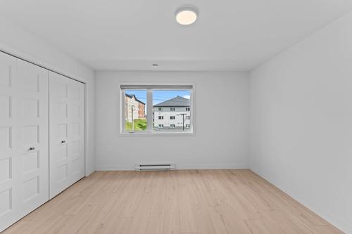 3 bedrooms apartment for rent in Sherbrooke — photo 9