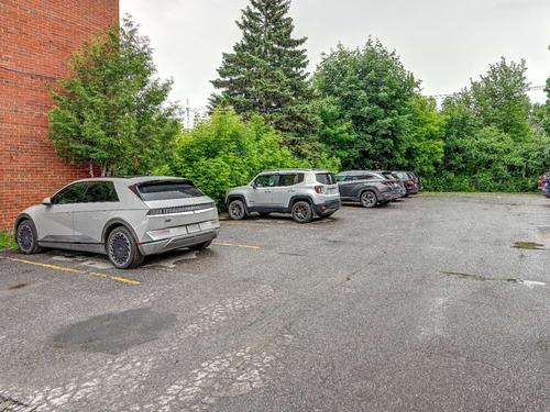 Appartement de 3 chambres à louer à Laval — photo 2