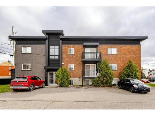 2 bedrooms apartment for rent in Laval — photo 10