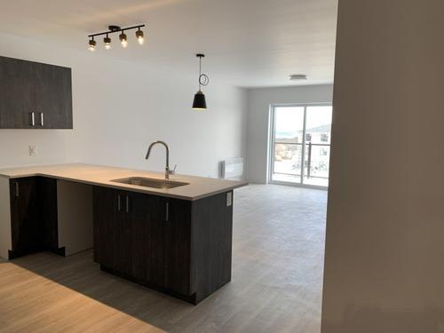 2 bedrooms apartment for rent in Sherbrooke — photo 3