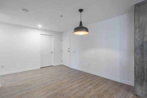 2 bedrooms apartment for rent in Laval — photo 12