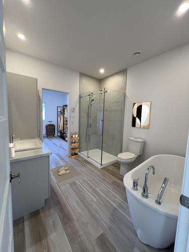 Appartement de 5 chambres à louer à Montreal - Côte-des-Neiges–Notre-Dame-de-Grâce — photo 2
